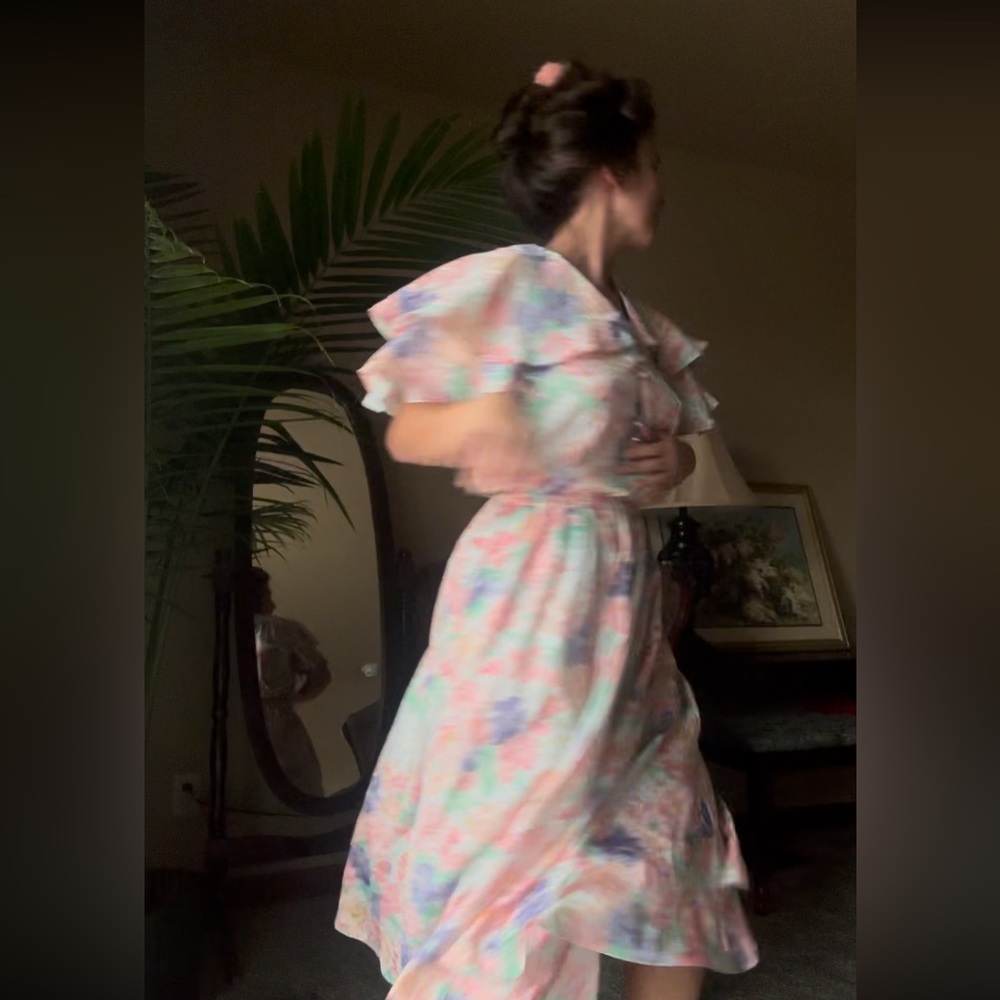 Vintage Floral Midi Dress - Picture 5 of 7